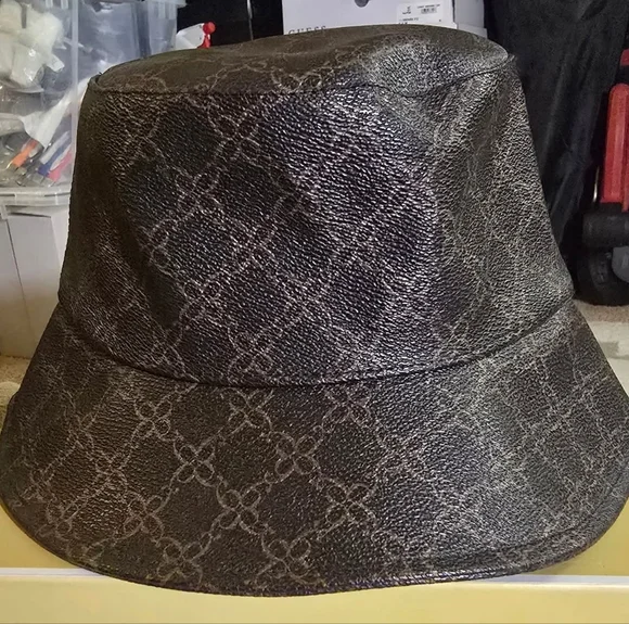 Nine West Designer Monogram Bucket Hat - Like New - Picture 1 of 1